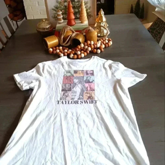 Taylor Swift Eras Concert T Shirt from Nashville concert like new - Picture 1 of 3